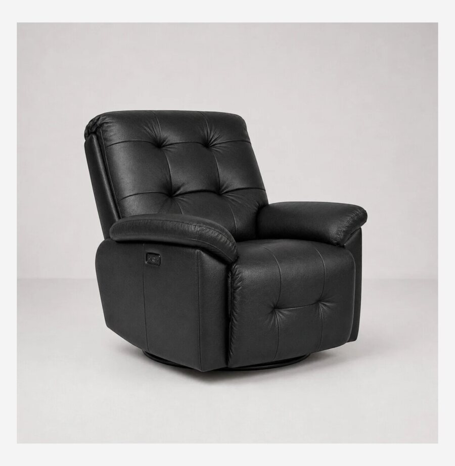Siyah recliner koltuğun kapalı konumdaki katalog fotoğrafı